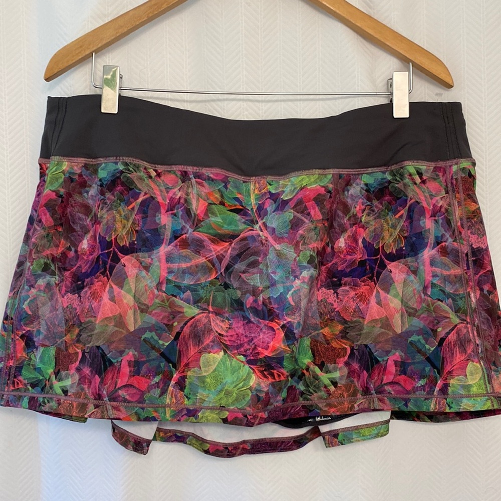 Lululemon Pace Rival Mid-Rise Skirt